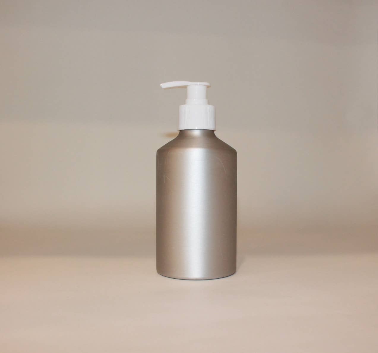 12 oz. Aluminum Pump Bottle (2.2 oz Tare)