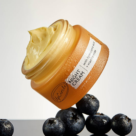 Anti-Ageing Night Cream with Hyaluronic Acid + Niacinamide