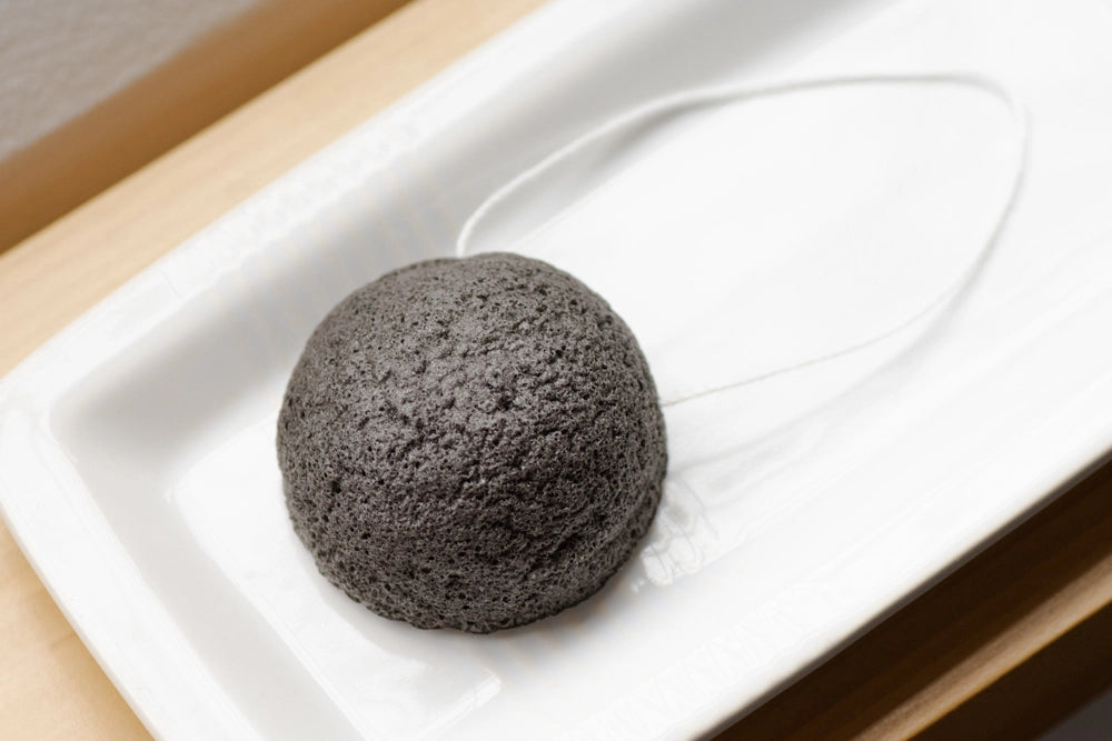 Luna Charcoal Konjac Facial Sponge